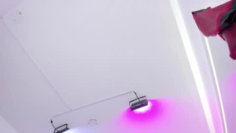 Ema louisx  online show from January 18, 12:47 pm