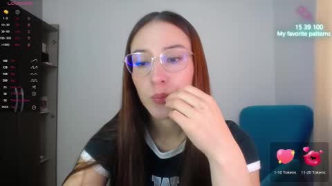 Snapshot of emaa_martins chatting on October 2, 7:10 pm Emaa online show from October 2, 7:10 pm