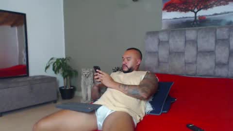 emanuelspencer online show from January 18, 6:21 pm