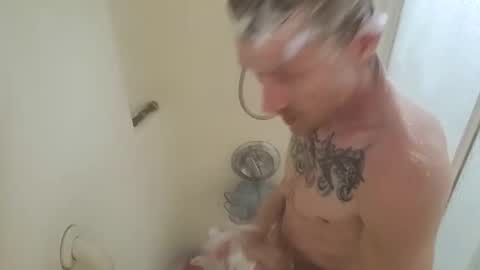 Snapshot of emboad7575 chatting on November 4, 4:22 am Adam online show from November 4, 4:22 am