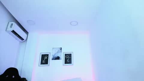 emelie_89 online show from March 3, 12:16 pm