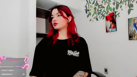 Snapshot of emely_peyton chatting on October 21, 5:02 pm emely_peyton online show from October 21, 5:02 pm