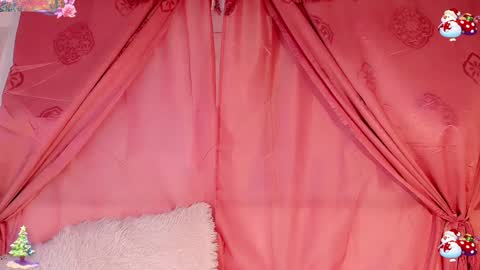 Emely Rous online show from December 13, 10:51 am