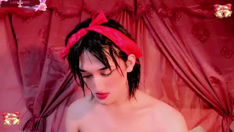 Emely Rous online show from December 14, 10:02 am