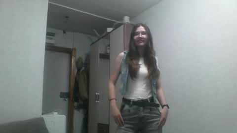 Snapshot of emelysimonson chatting on October 8, 3:53 pm Stacy online show from October 8, 3:53 pm