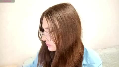 Snapshot of emelysimonson chatting on October 12, 2:05 pm Stacy online show from October 12, 2:05 pm