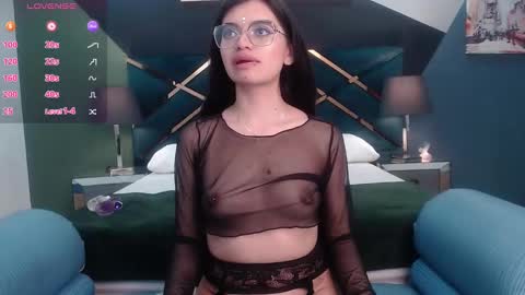 Danna online show from February 11, 12:05 pm