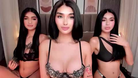 Emerald online show from October 4, 1:25 am