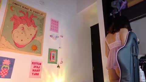     online show from April 7, 12:22 am