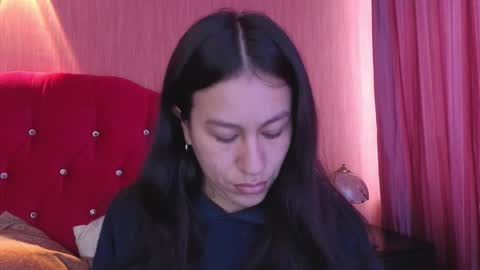 Emilia Gomez online show from November 3, 1:01 pm