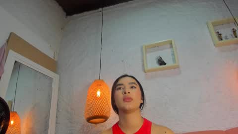 Snapshot of emiily_s chatting on November 22, 12:04 pm Emily online show from November 22, 12:04 pm