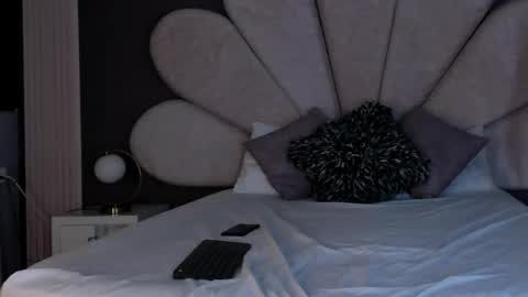 Emily  online show from April 22, 2:47 am