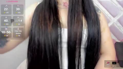 Snapshot of emilayton_ chatting on October 18, 6:30 pm emilayton_ online show from October 18, 6:30 pm