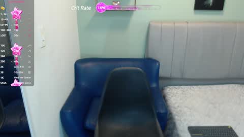 Snapshot of emilee_star chatting on January 25, 1:41 pm Emilee online show from January 25, 1:41 pm