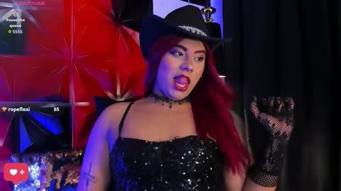 Snapshot of emili_roux chatting on October 9, 6:28 pm Emili roux online show from October 9, 6:28 pm