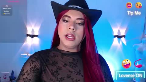 Snapshot of emili_roux chatting on November 5, 12:27 pm Emili roux online show from November 5, 12:27 pm