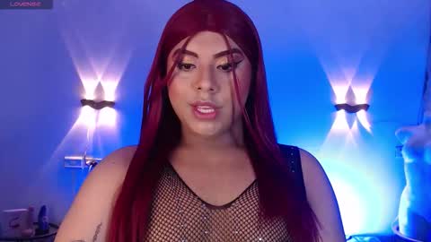 Snapshot of emili_roux chatting on November 14, 1:54 pm Emili roux online show from November 14, 1:54 pm