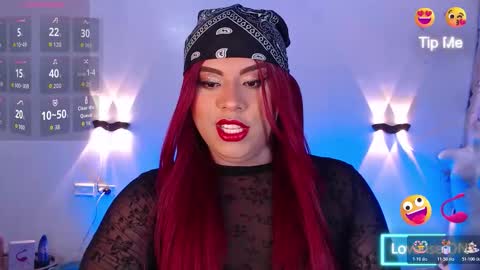 Snapshot of emili_roux chatting on November 21, 1:32 pm Emili roux online show from November 21, 1:32 pm