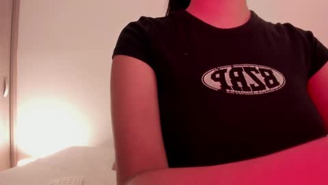 Snapshot of emilia_ghendle chatting on December 19, 3:08 pm Emilia Big Boobs online show from December 19, 3:08 pm