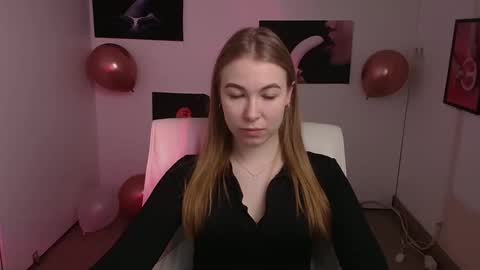 Emilia online show from February 19, 6:11 am