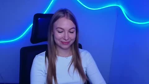 Emilia online show from September 13, 5:07 am