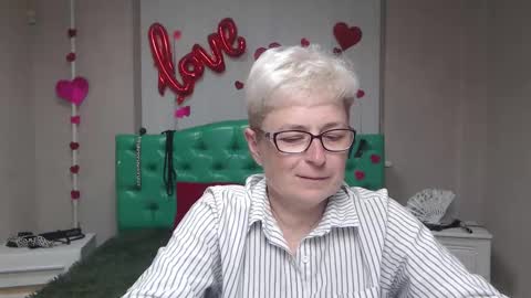 EmiliaGree online show from September 10, 5:13 pm