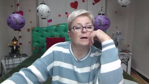 EmiliaGree online show from October 27, 6:12 pm