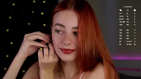 Snapshot of emiliaheather chatting on November 5, 12:54 am Tessa online show from November 5, 12:54 am