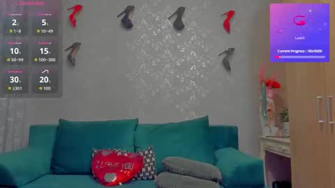 Snapshot of emilianna666 chatting on October 16, 1:01 pm Emiliana online show from October 16, 1:01 pm