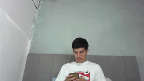 FuegoLatino online show from April 12, 9:09 pm