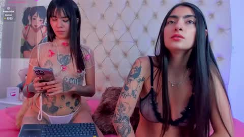 Snapshot of emilieandblake chatting on February 19, 2:34 pm emilieandblake online show from February 19, 2:34 pm