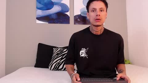 Snapshot of emilio_wolf chatting on January 14, 10:38 am EMILIO online show from January 14, 10:38 am