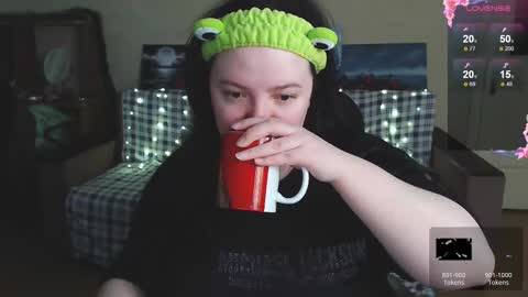 Emily online show from December 21, 8:38 pm