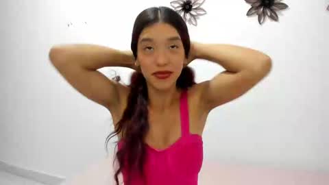 Snapshot of emillygonzalez chatting on February 14, 8:15 pm .  . online show from February 14, 8:15 pm