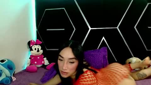 Snapshot of emillystonex chatting on February 27, 5:47 pm emillystonex online show from February 27, 5:47 pm