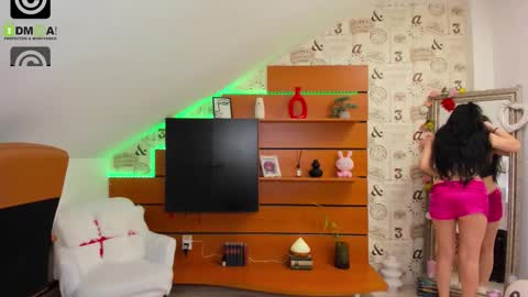 EmillyTaylor online show from March 2, 5:08 am