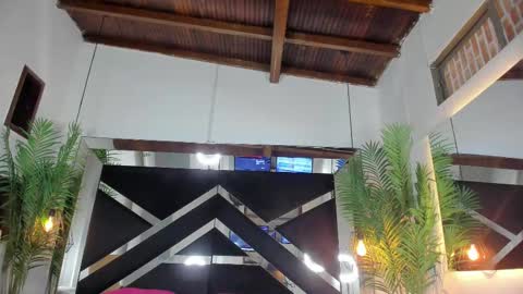 Snapshot of emily18__ chatting on October 28, 11:03 am Emily online show from October 28, 11:03 am