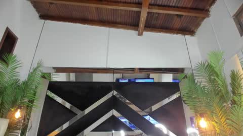 Snapshot of emily18__ chatting on November 22, 10:47 am Emily online show from November 22, 10:47 am