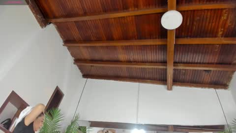 Snapshot of emily18__ chatting on November 30, 10:52 am Emily online show from November 30, 10:52 am