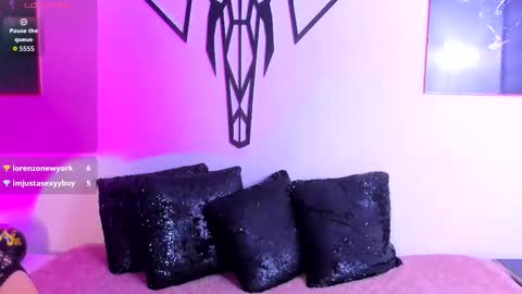 Snapshot of emily_as_ chatting on February 20, 1:57 am emily_as_ online show from February 20, 1:57 am