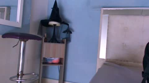 Snapshot of emily_castillo1_ chatting on October 12, 3:38 am emily_castillo1_ online show from October 12, 3:38 am