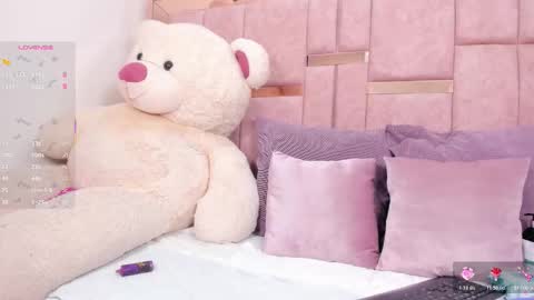  M I A   online430pm- 930pm online show from February 26, 10:42 pm