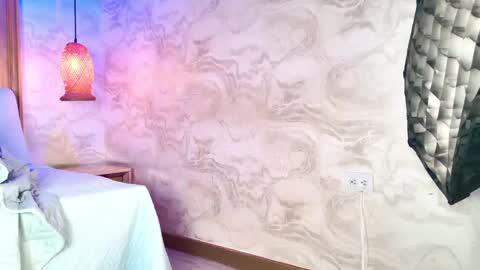 emily_dempsey online show from April 11, 7:07 pm