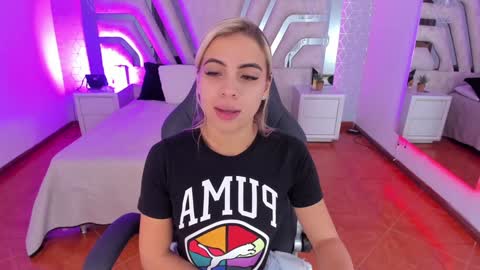 Emily online show from January 14, 10:48 am