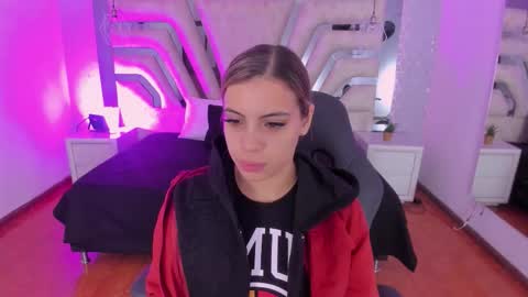 Emily online show from September 19, 10:49 am