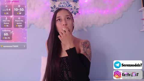 emily_fox7 online show from December 3, 3:00 pm