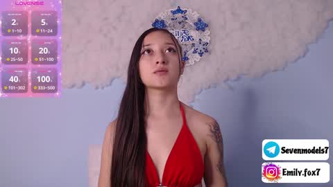 emily_fox7 online show from December 11, 12:02 pm