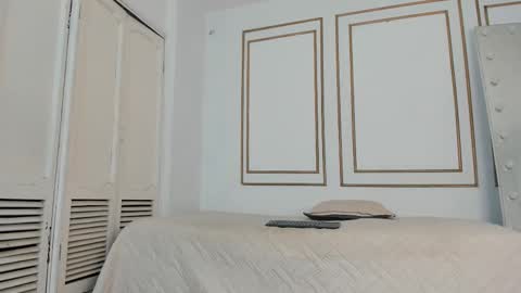 emily_gaviria1 online show from February 24, 12:14 pm