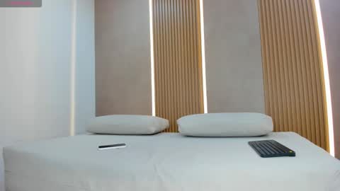 emily_kovac online show from February 27, 10:37 am