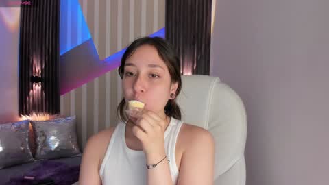 Emily online show from January 20, 2:25 pm